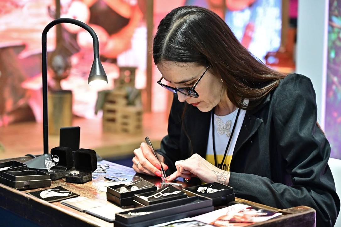 35EE93E0-BB29-421E-AE2F-45B59EAA05BD_1_105_c