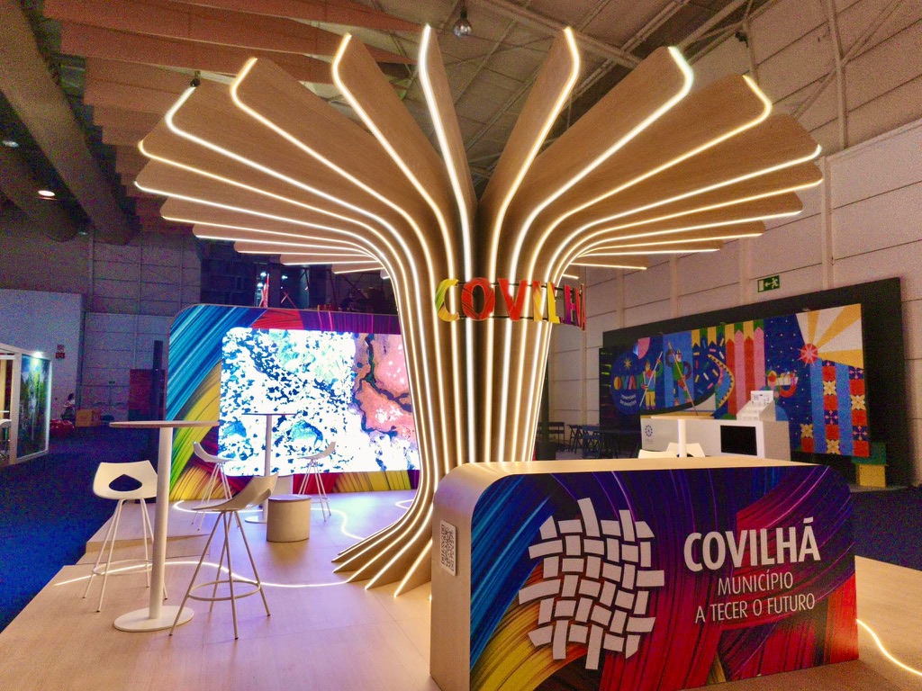 4C38C58B-5870-4D37-ACB7-D2983216975E_1_105_c