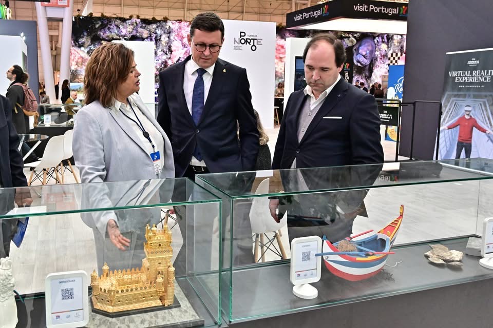 6DB94670-0189-4C08-8CBB-7C39EF710074