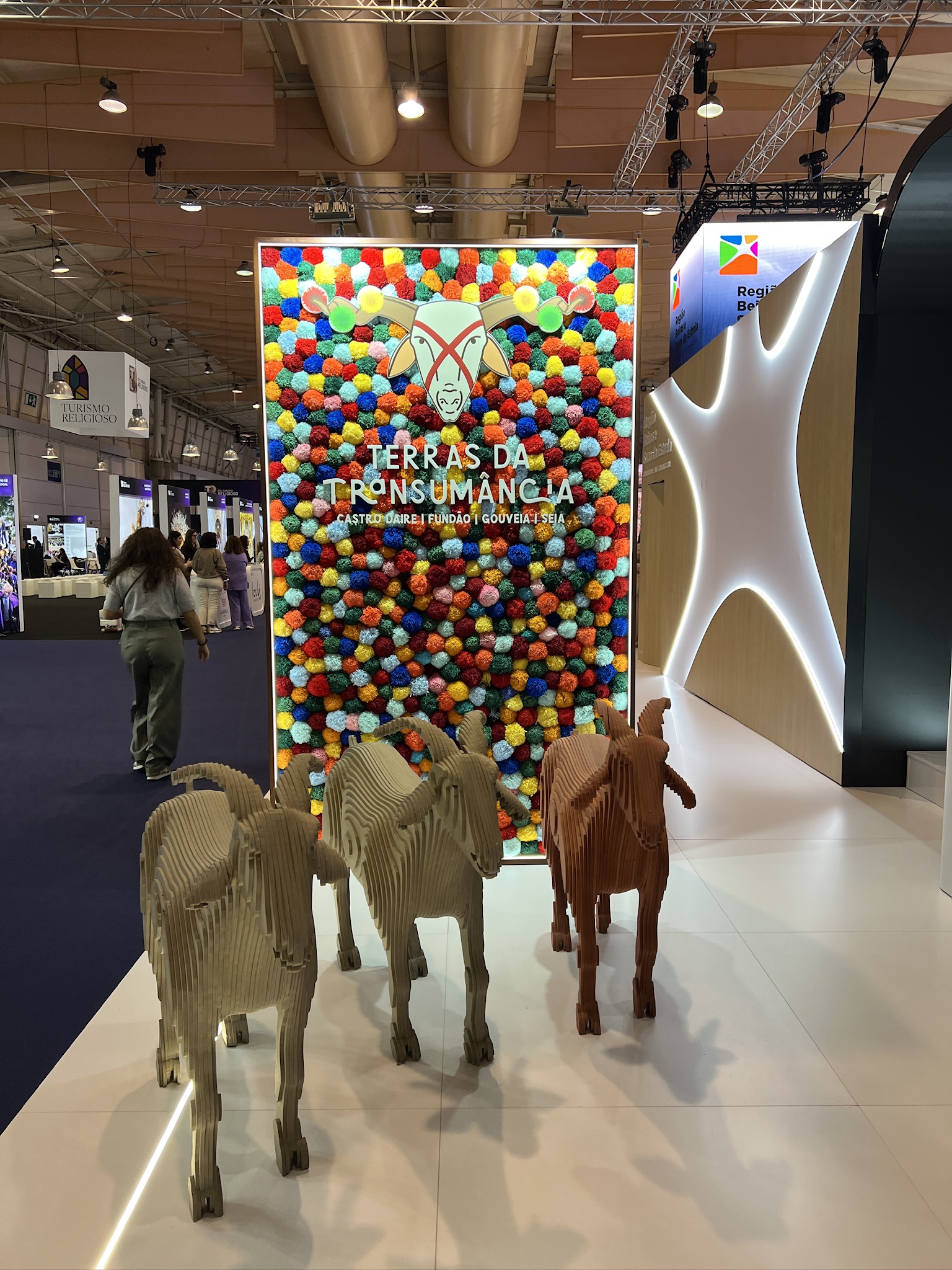 AEDEDAAC-4766-4B9A-8140-EAA065B7A135_1_102_o