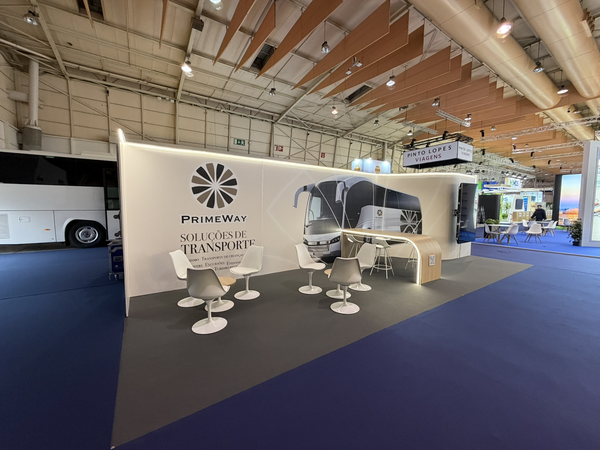 D95B1AE2-0E2F-437E-B55E-4CE05FD7A1EC_1_102_o